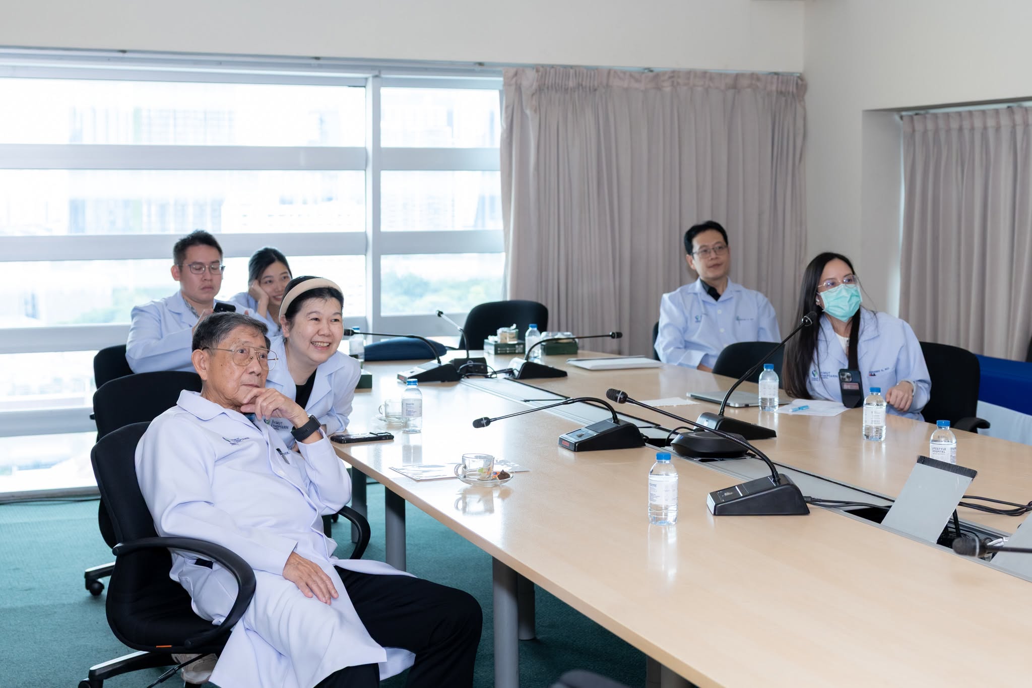 สมาคมต่อมไร้ท่อแห่งประเทศไทยจัดการประชุม Interhospital Endocrine Conference เป็นประจำทุกไตรมาสในรูปแบบออนไลน์